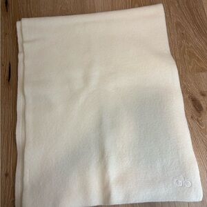 ALO Yoga Oversized Wool Scarf